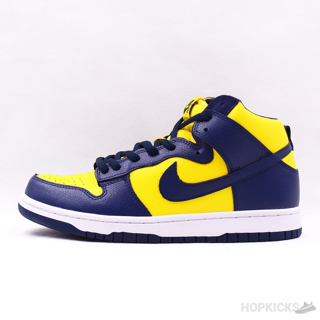 dunk high michigan stockx